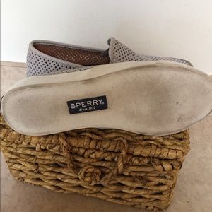 Sperry Shoes - Sperrys Size 6.5 Perforated Pale Gray Sperry Shoes - Sperrys Size 6.5 Perforated Pale Gray